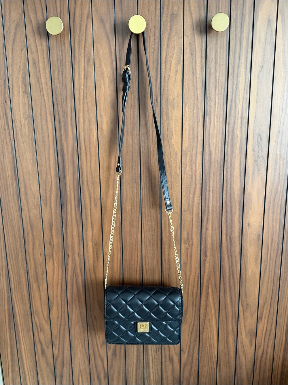 Isaac Mizrahi Black Quilted Crossbody with Gold Chain Detail